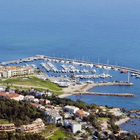 Cappone By Interhome شقة